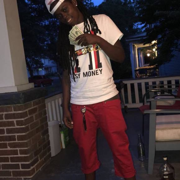 Profile Picture of Tanisha Winborne (@tanishawinborne) on Poshmark