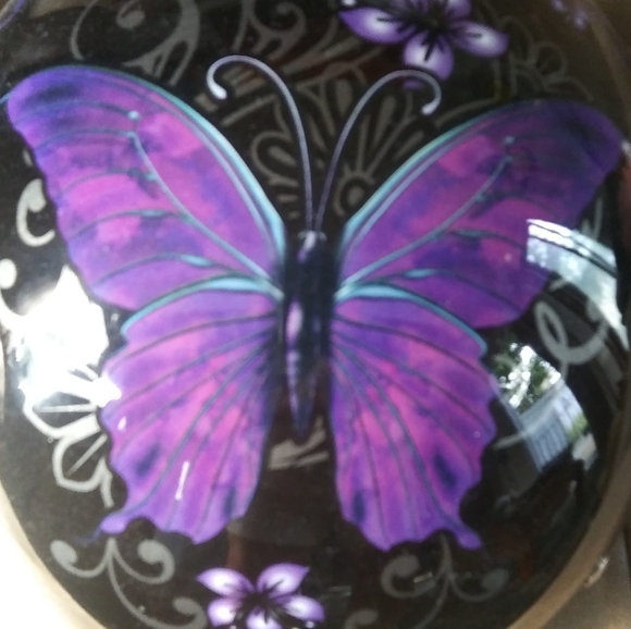 Profile Picture of Melodie Ritchie (@melodie_ritchie) on Poshmark