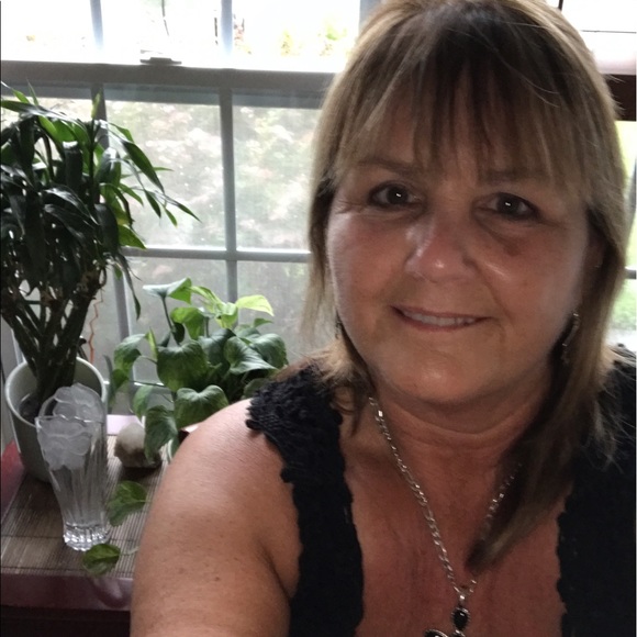 Profile Picture of Maryann Pungello (@mapvirgo915) on Poshmark