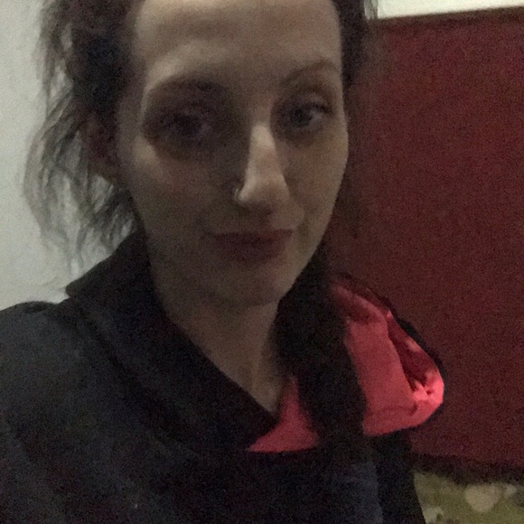 Profile Picture of Jessica Butt (@jessicabutt776) on Poshmark