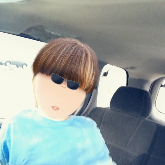 Profile Picture of Rhonda Zieseniss (@rzieseniss) on Poshmark