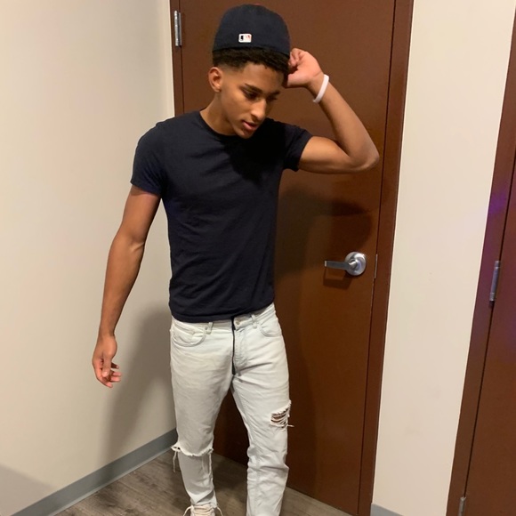 Profile Picture of Davide Buccilli (@davss03) on Poshmark