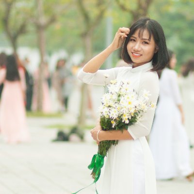 Profile Picture of Carly Nguyen (@Flora__Nguyen) on Twitter