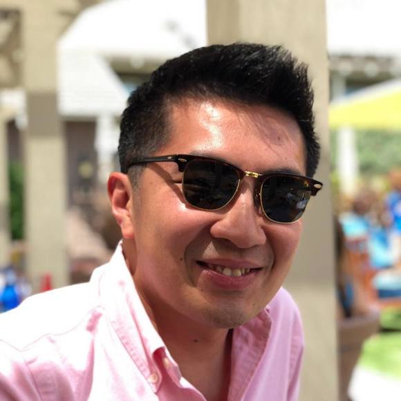 Profile Picture of Stanley Yuan (@neuralnetworks) on Poshmark