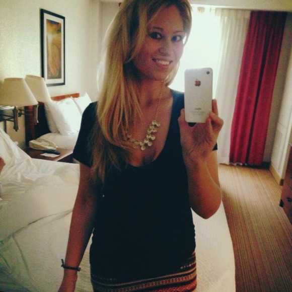 Profile Picture of Kristen Pursell (@kpurse20) on Poshmark