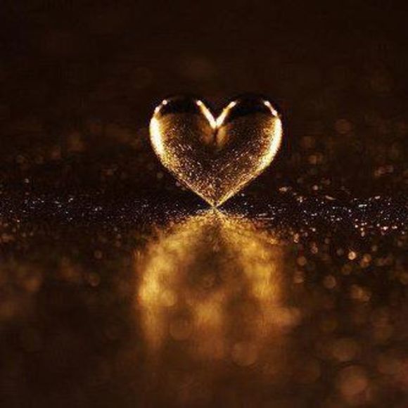 Profile Picture of Stephanie Myren (@stephmyren) on Poshmark