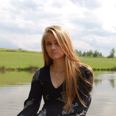 Profile Picture of Pamela (@pam_mc_knight) on Twitter