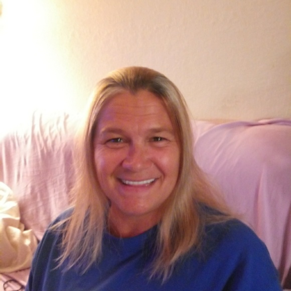 Profile Picture of Tracey Mcdaniel (@traceymac94) on Poshmark