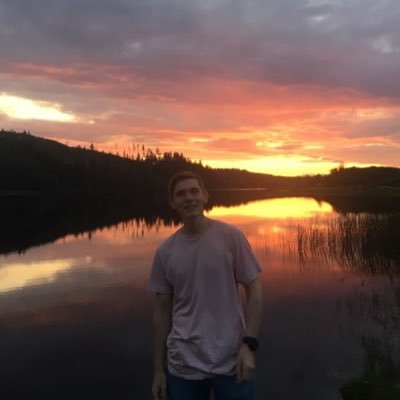 Profile Picture of Alexander Artis (@alexandartis) on Twitter