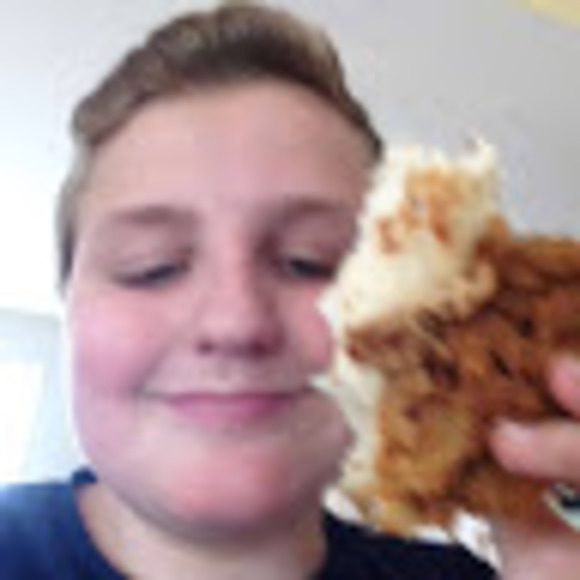 Profile Picture of Aaron Mason (@zachkelly223) on Poshmark