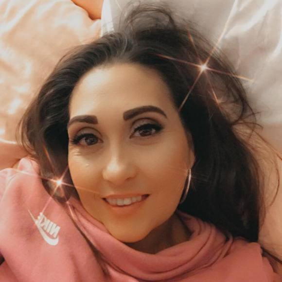 Profile Picture of Theresa Kittredge (@shygirl25e) on Poshmark