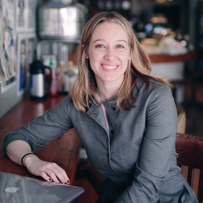 Profile Picture of Chloe Benjamin (@chloekbenjamin) on Twitter