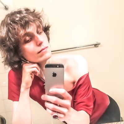 Profile Picture of Rose Knapp (@Rose_Siyaniye) on Twitter