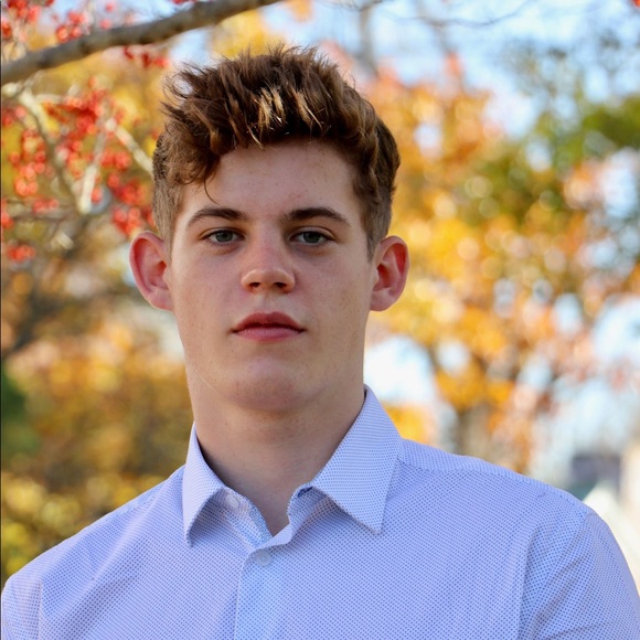 Profile Picture of Aaron Mulligan (@amull14) on Poshmark