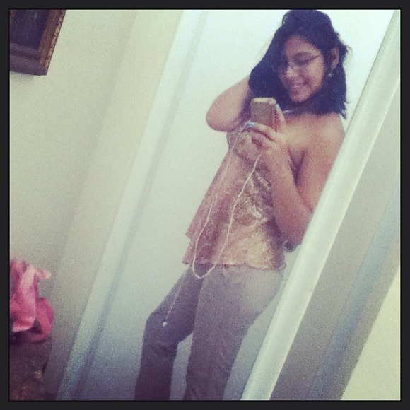 Profile Picture of Anggie Pazmino (@pazminokitty) on Poshmark