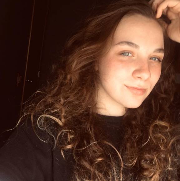 Profile Picture of Ashley Trawicki (@ashleytrawicki) on Poshmark