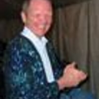 Profile Picture of Dave Hemingway (@thetacker) on Twitter