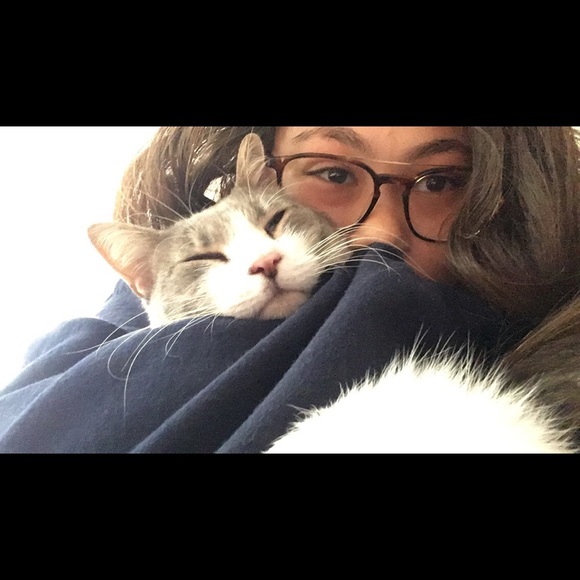 Profile Picture of Minyu Sarbak (@minyusarbak) on Poshmark