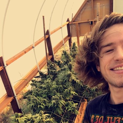 Profile Picture of Derek Brady (@D__Money__69) on Twitter