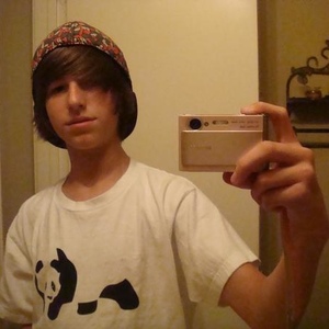 Profile Picture of Chris Cork (@crcork9) on Myspace