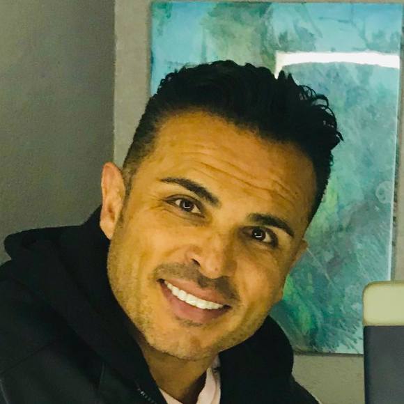 Tj Knights limo - Poshmark Profile Picture of Tj Knights limo (@tjailani) on Poshmark