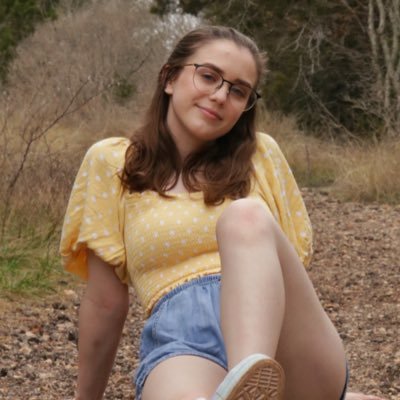 Profile Picture of bailey collier (@basicbayy) on Twitter