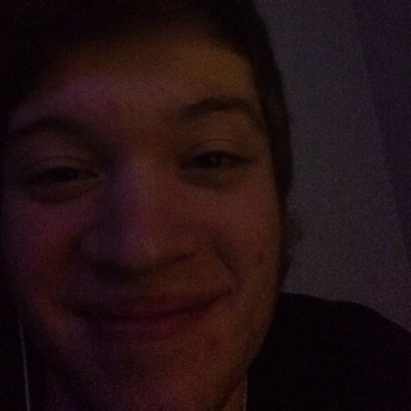 Profile Picture of Zach Thompson (@zurkadurka) on Poshmark