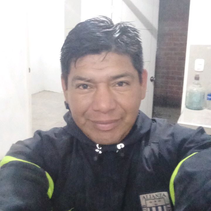 Profile Picture of Robin (@jimmybenites3) on Tiktok