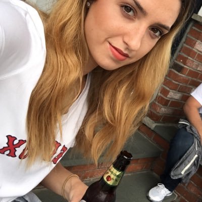 Profile Picture of Kelsey Devlin (@smelseyyyy) on Twitter