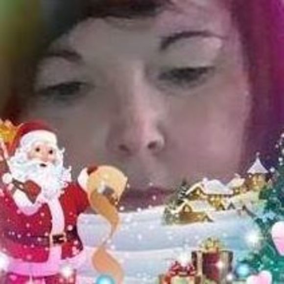 Profile Picture of Micheline Taillefer (@micheline_t) on Poshmark