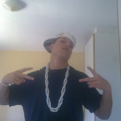 Profile Picture of Michael Vozza (@solidmike_5) on Twitter