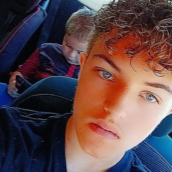 Profile Picture of Adam Davis (@laneadam2008) on Poshmark