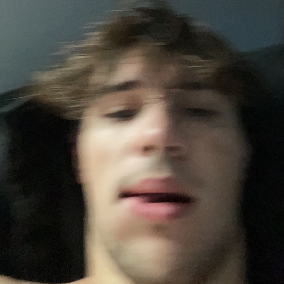 Profile Picture of Kael Sidelinger (@kael425) on Poshmark