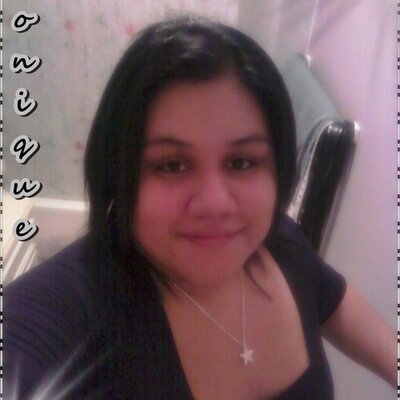 Profile Picture of Monique Rojas (@moniquer0925) on Twitter