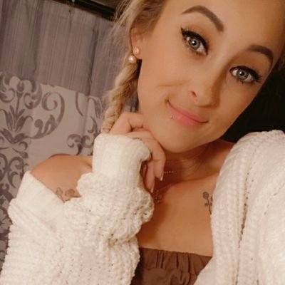 Profile Picture of 𝔹𝕣𝕚𝕥𝕟𝕖𝕪  🌻 ℍ𝕒𝕣𝕡𝕖𝕣 (@Britney07855834) on Twitter