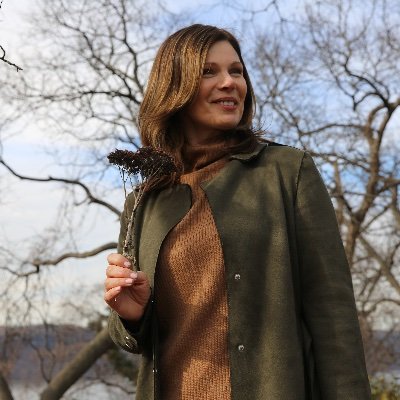 Profile Picture of Deborah Clifford (@DebDiets) on Twitter