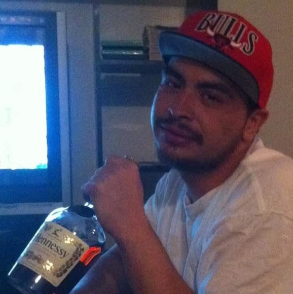 Lynnette Martinez - Poshmark Profile Picture of Lynnette Martinez (@martinly) on Poshmark