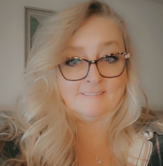 Profile Picture of Christina Moritz (@spunkywolf2170) on Poshmark