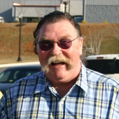 Profile Picture of Larry Cobb (@WYRMradio) on Twitter
