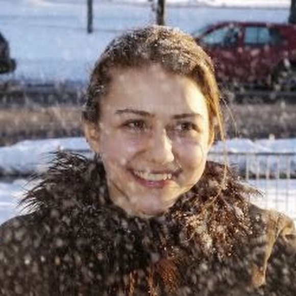 Smaranda Ene - Poshmark Profile Picture of Smaranda Ene (@smarald) on Poshmark