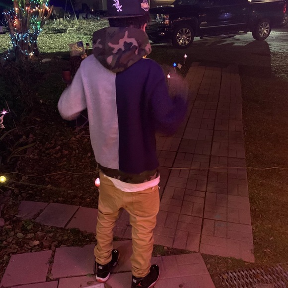 Profile Picture of Tyson Boone (@tysonfromthe360) on Poshmark