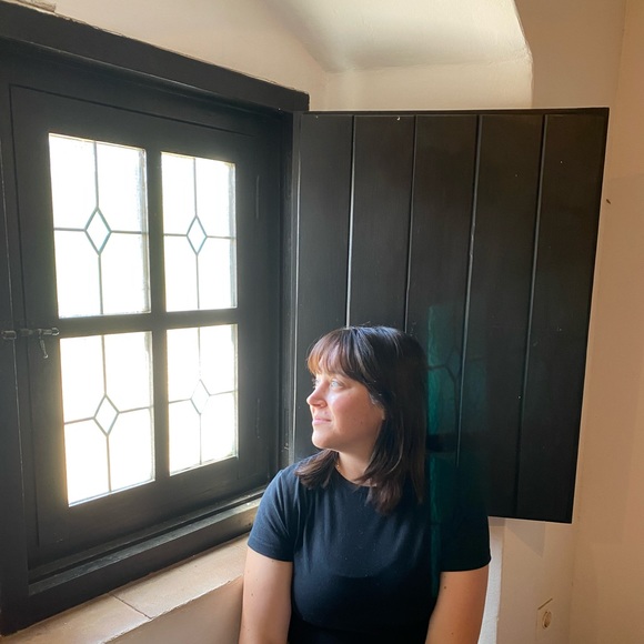 Phoebe Mahlin - Poshmark Profile Picture of Phoebe Mahlin (@pcmahlin) on Poshmark