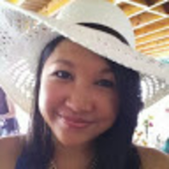 Profile Picture of Marsha Castillo (@marshabrady22) on Poshmark