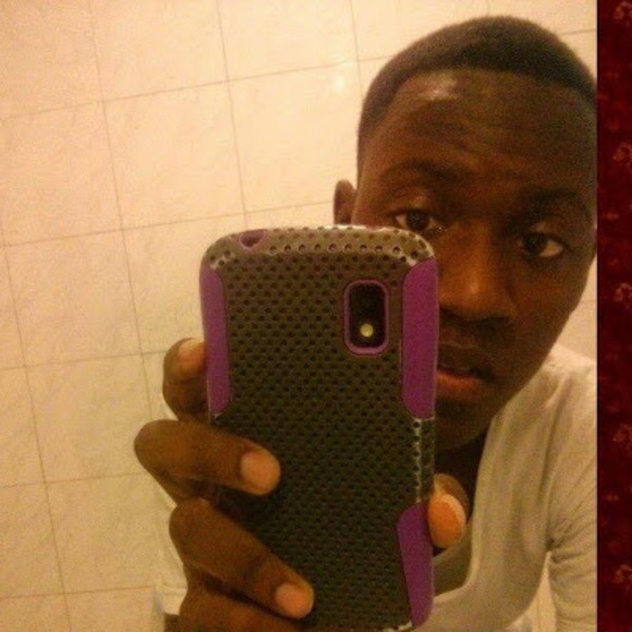 Profile Picture of Stefan Bailey (@stefanbailey75) on Poshmark