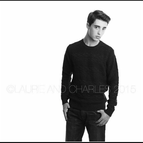 Profile Picture of Tom Huerter (@tlh765) on Poshmark