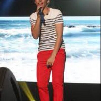 Profile Picture of Mikaela Reid (@MikaelaReid) on Twitter