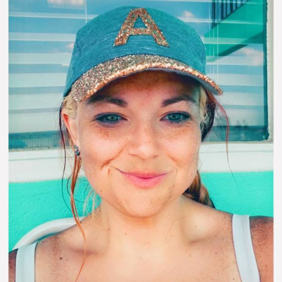 Ashley Coalson - Poshmark Profile Picture of Ashley Coalson (@abcoalson) on Poshmark