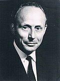 Profile Picture of Martin J. Hillenbrandon Wikipedia