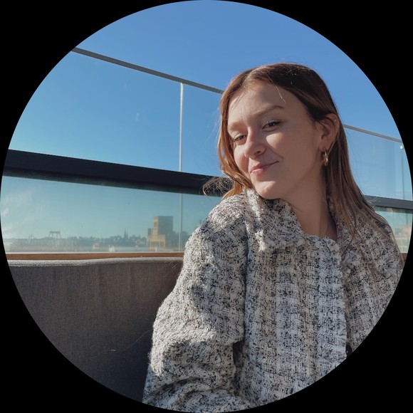 Abby Veeser - Poshmark Profile Picture of Abby Veeser (@absveeser) on Poshmark