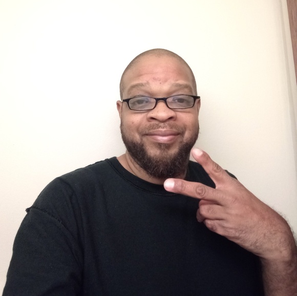 Profile Picture of Alvin Cantey (@rivers48) on Poshmark